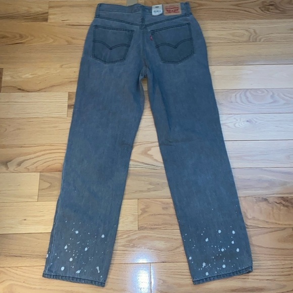 NWT Levis Low Pro Straight Jean in size 27, mid-rise, relaxed hip/thigh - Picture 9 of 15